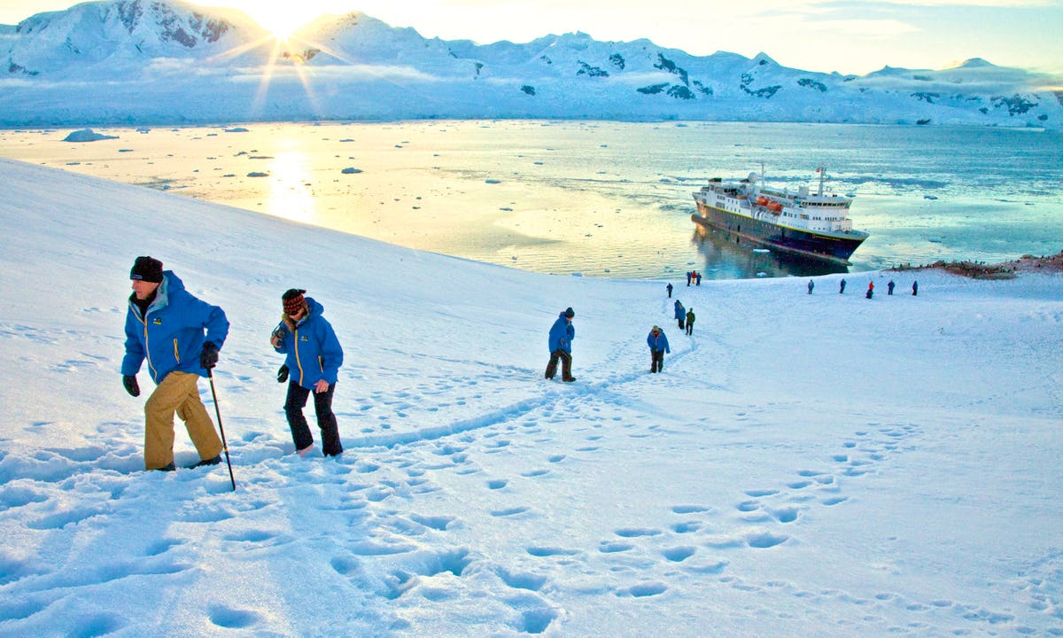 Explore The Antarctic Peninsula Swoop Antarctica Explore The Antarctic Peninsula Swoop Antarctica