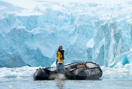 在十二生肖中接近冰 - 南极洲旅行费用